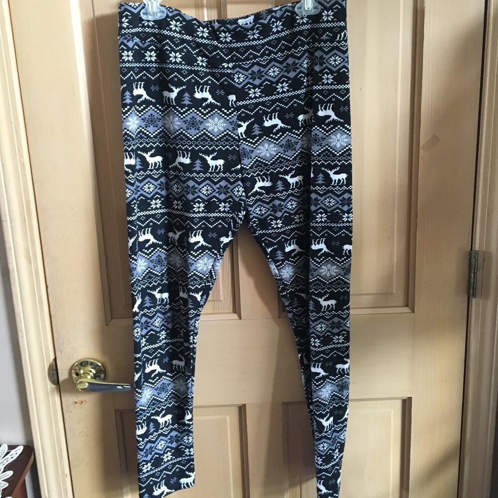 Faded Glory Grey/Black/White Reindeer Women's Leggings - Size L (12-14)